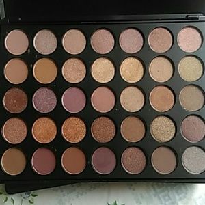 Morphe Taupe Palette